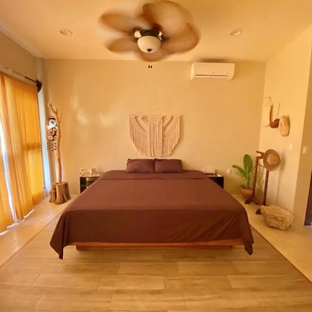 Aj Mun, Hotel Real Maya 3 巴利亚多利德 外观 照片