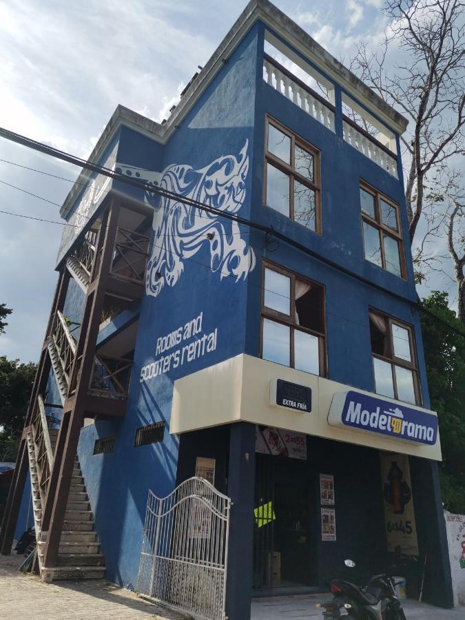 Aj Mun, Hotel Real Maya 3 巴利亚多利德 外观 照片